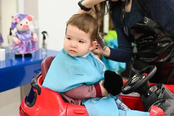 Cabeleireiro Infantil Masculino na Corte Kids: Estilo e Diversão para os Pequenos